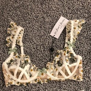 For love and lemons Tossed Daisy bra size small